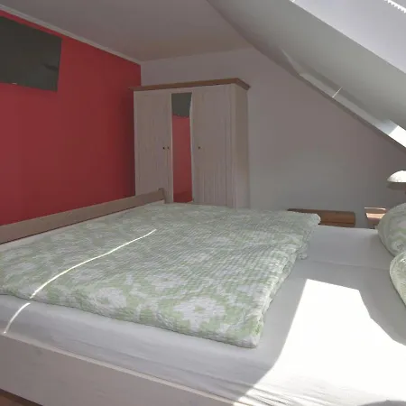 Exclusive Loft With Balcony In Elpe Apartamento *